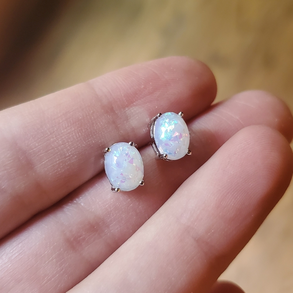 NWOT Stunning White Triplet Opal Oval Studs - Picture 9 of 14